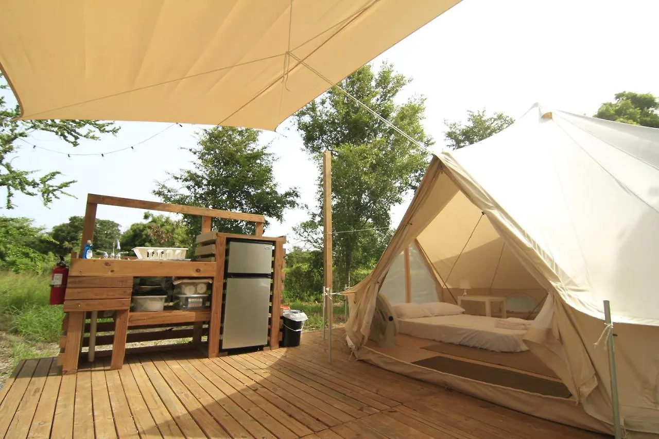 אתר קמפינג מלון קאבו רוחו Pitahaya Glamping